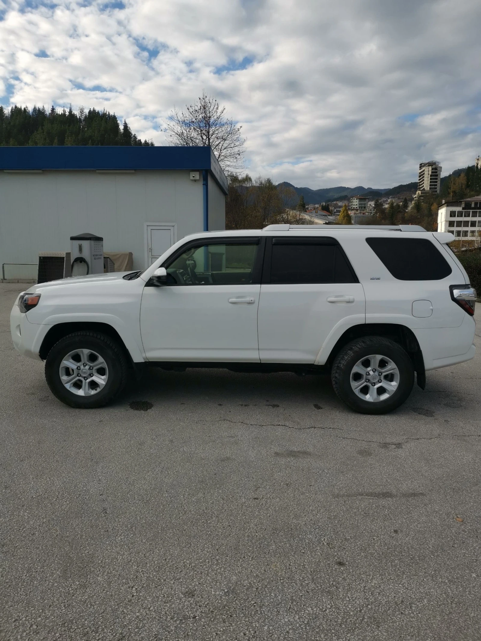 Toyota 4runner Sr5 premium / gaz 4х4 - изображение 7