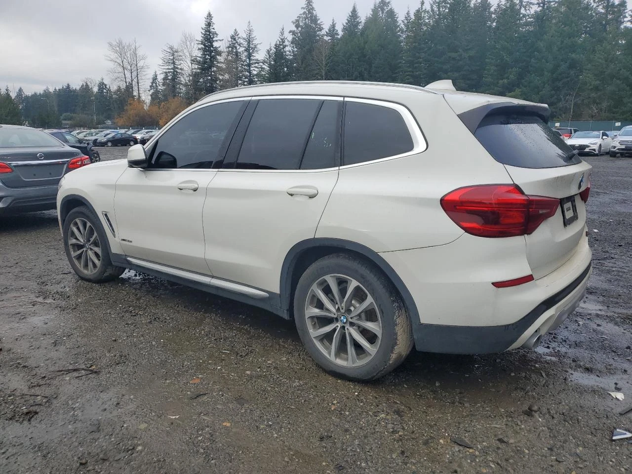 BMW X3 xDrive30i  - изображение 2