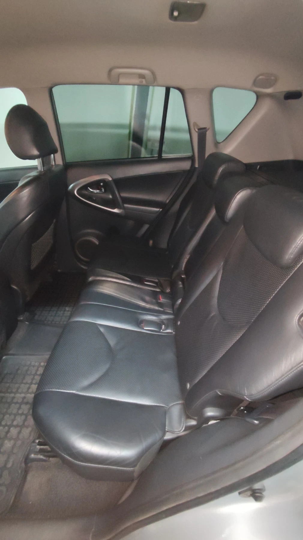 Toyota Rav4 2.2 D-4D - изображение 5