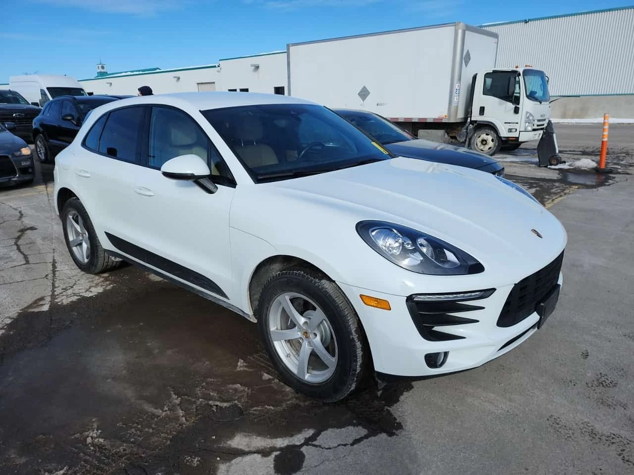 Porsche Macan AWD 4DR /CARFAX /Подгрев/Памет/ 2 ключа - изображение 2