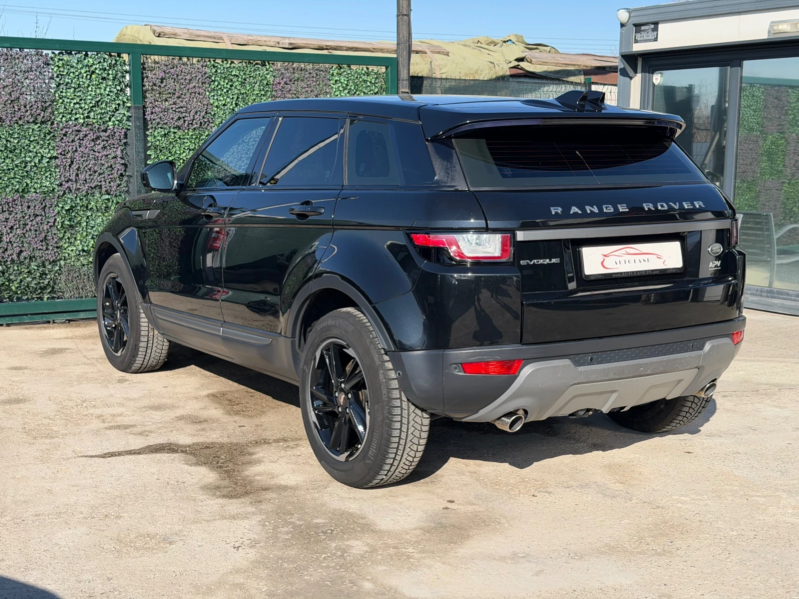 Land Rover Range Rover Evoque FACELIFT/4X4/XENON/LED/NAVI/СОБСТВЕН ЛИЗИНГ, снимка 6 - Автомобили и джипове - 53754231
