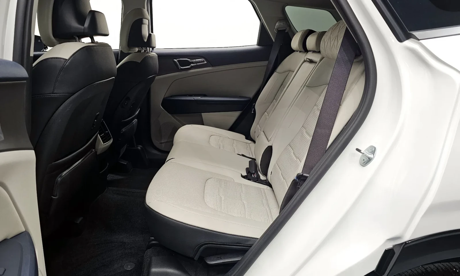 Kia Sportage 2026* ЧИСТО НОВА* 4647 КМ* КРАЙНА ЦЕНА, снимка 17 - Автомобили и джипове - 54414498