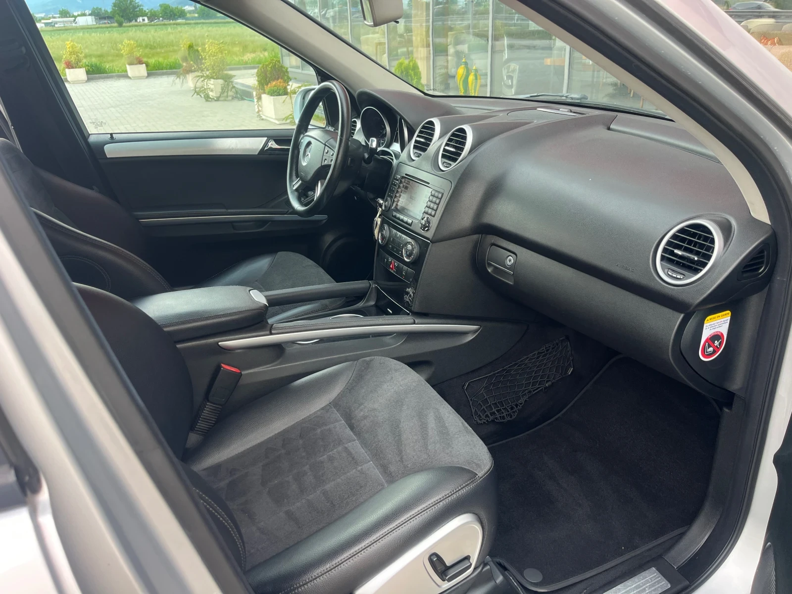 Mercedes-Benz ML 320 НаПружини, снимка 9 - Автомобили и джипове - 54796950