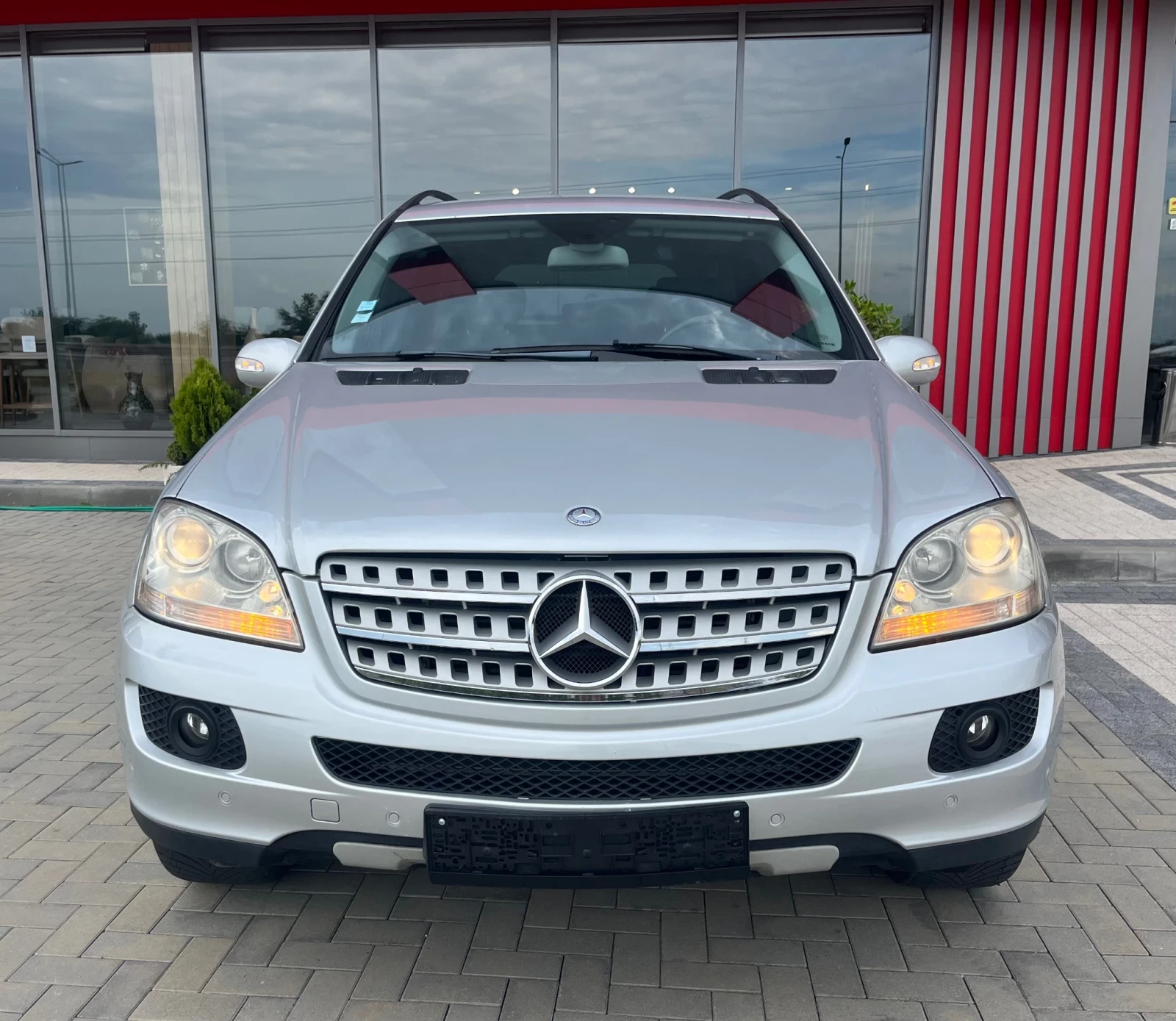 Mercedes-Benz ML 320 НаПружини, снимка 2 - Автомобили и джипове - 54796950