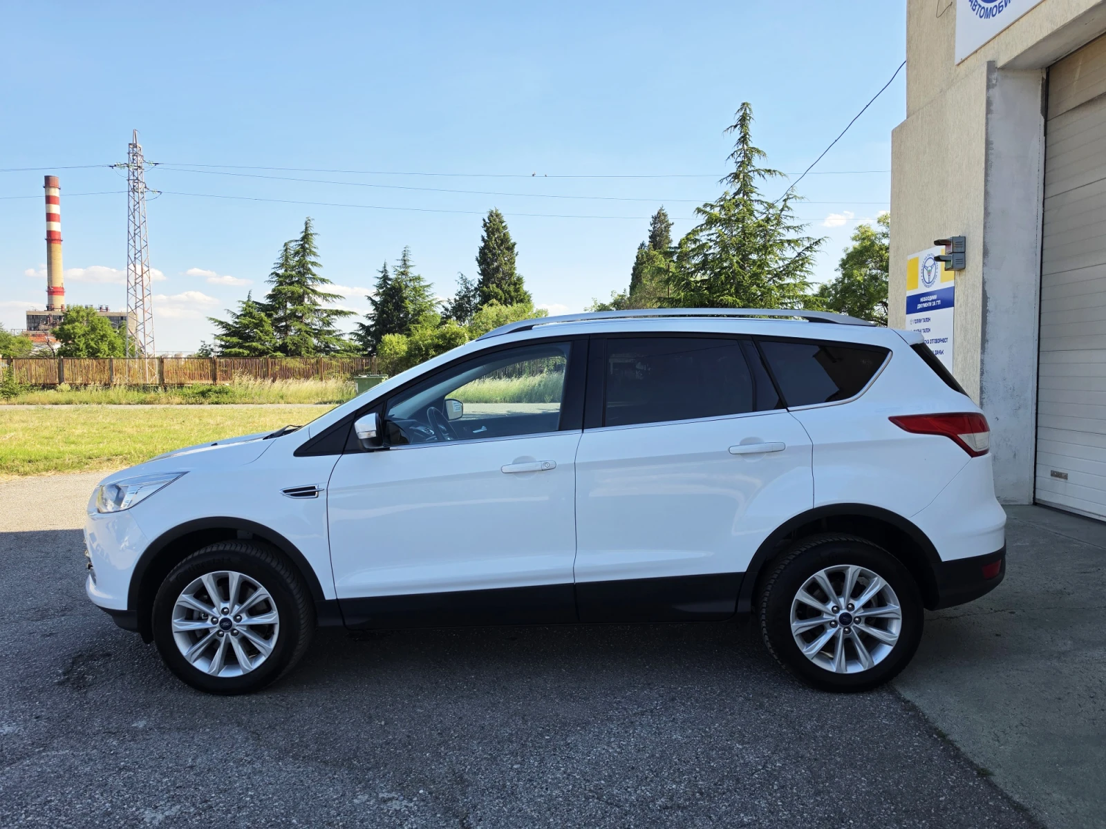 Ford Kuga 2.0 4x4 150к.с. TITANIUM, снимка 4 - Автомобили и джипове - 55387069