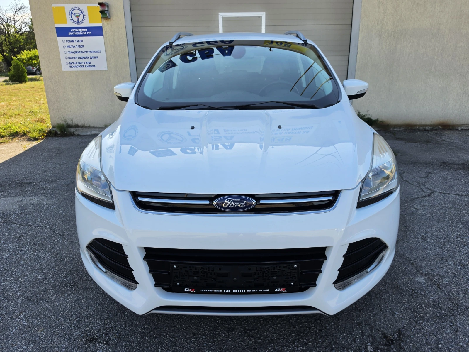 Ford Kuga 2.0 4x4 150к.с. TITANIUM, снимка 2 - Автомобили и джипове - 55387069