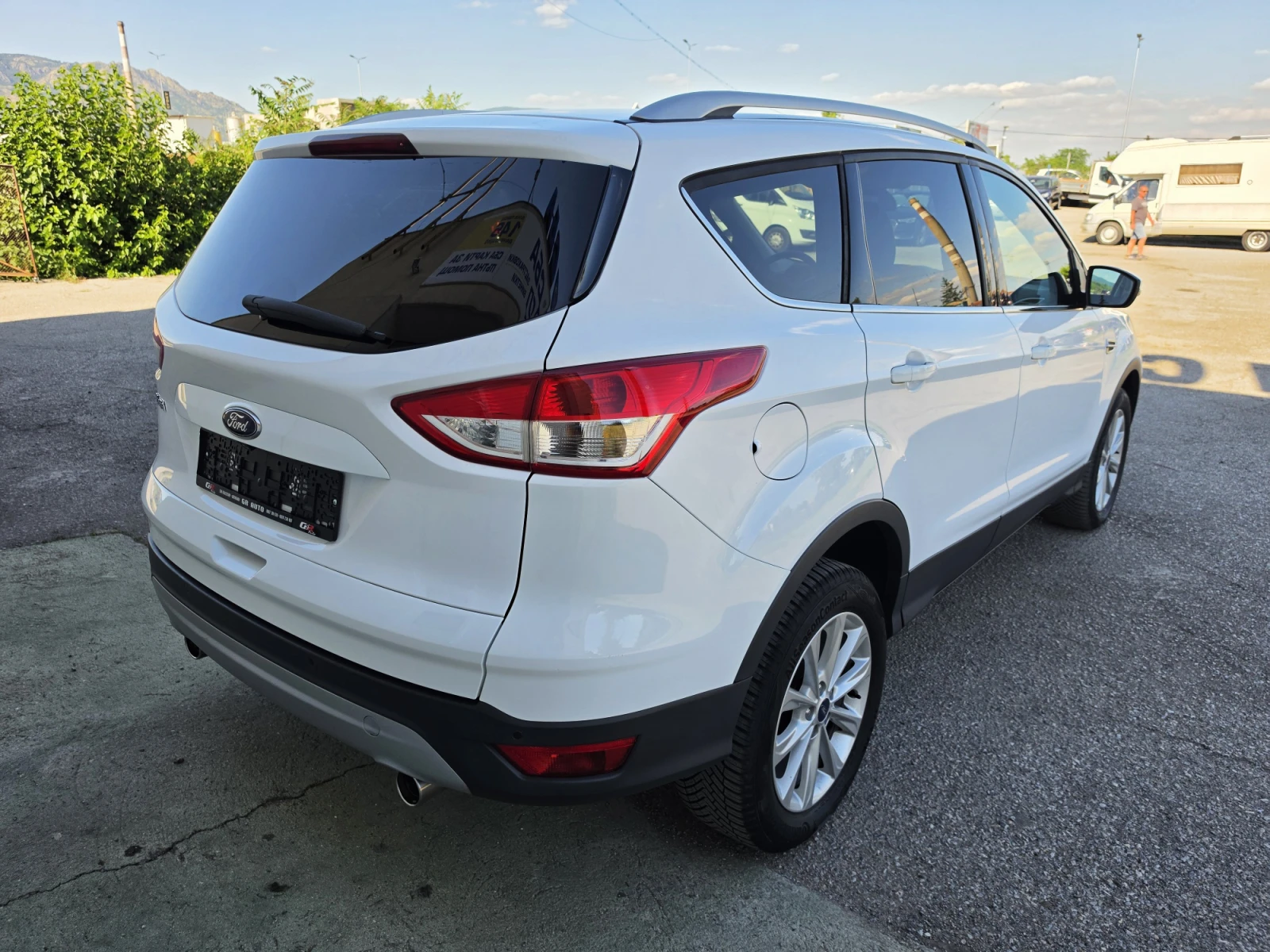 Ford Kuga 2.0 4x4 150к.с. TITANIUM, снимка 7 - Автомобили и джипове - 55387069