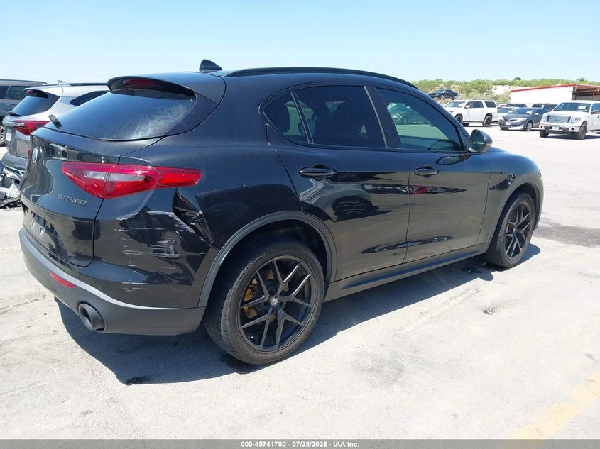 Alfa Romeo Stelvio 2.0l Ti Sport Awd, снимка 4 - Автомобили и джипове - 55591571
