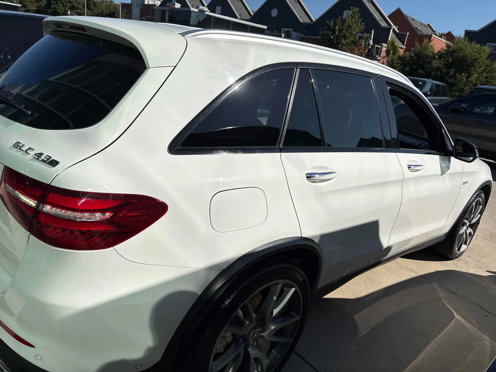 Mercedes-Benz GLC * AMG 43 * CARFAX * ЦЕНА ДО БГ, снимка 3 - Автомобили и джипове - 56084673