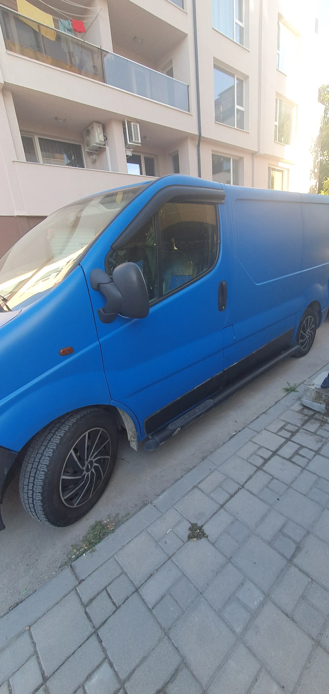 Renault Trafic 1.9dci, снимка 4 - Бусове и автобуси - 56416391