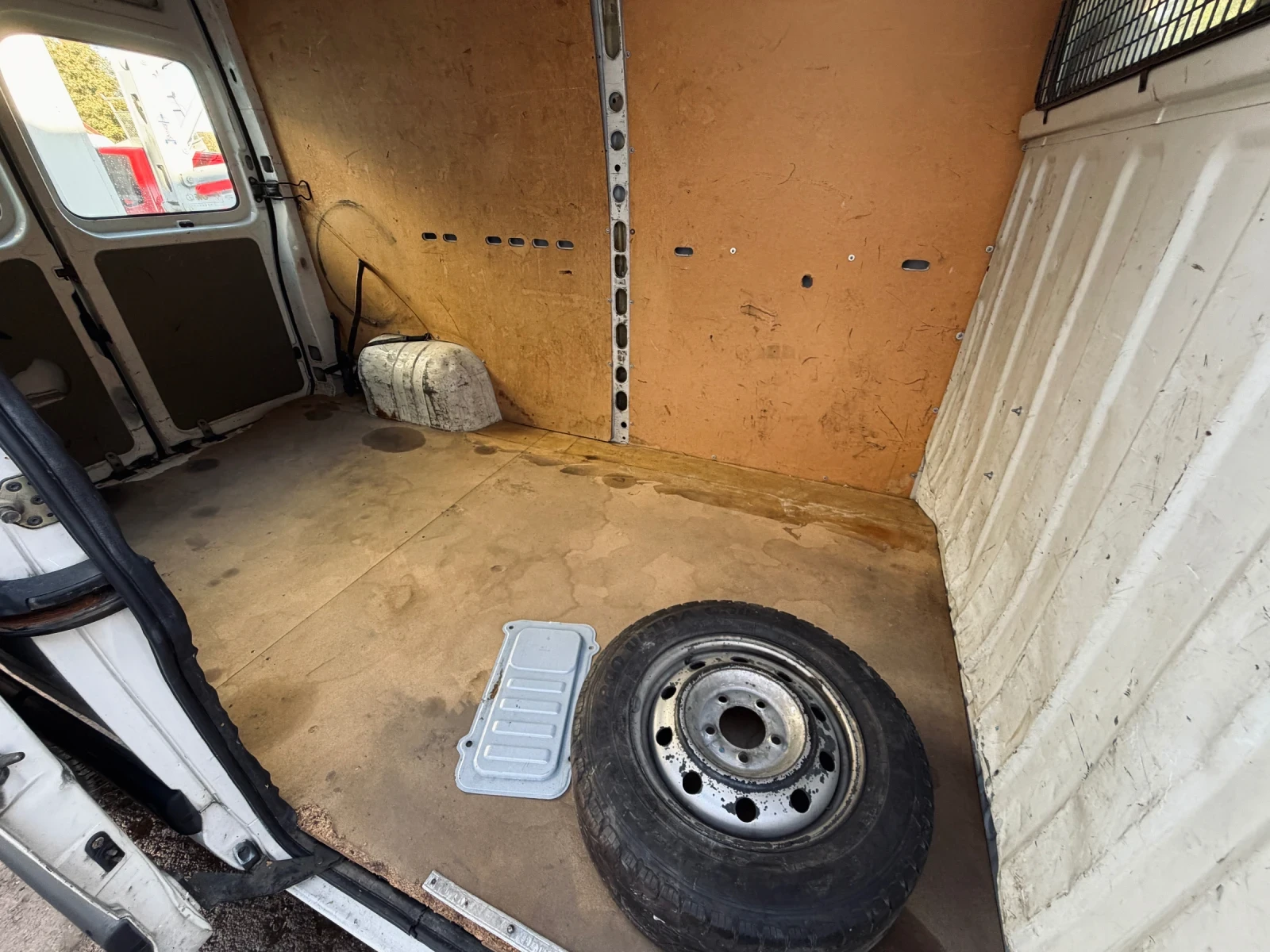Renault Master 2.5dCi / КЛИМА, снимка 14 - Бусове и автобуси - 56585832