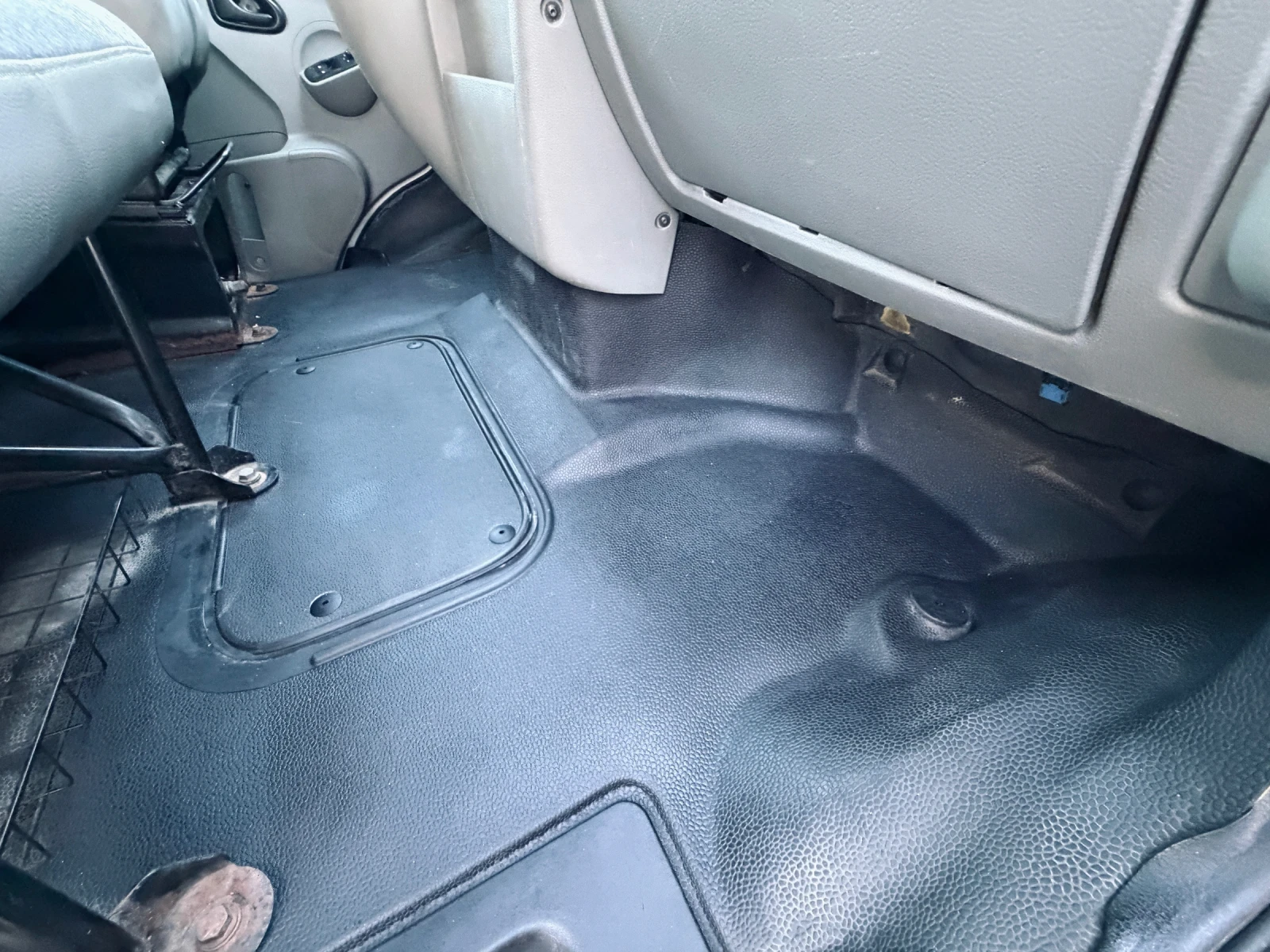 Renault Master 2.5dCi / КЛИМА, снимка 13 - Бусове и автобуси - 56585832