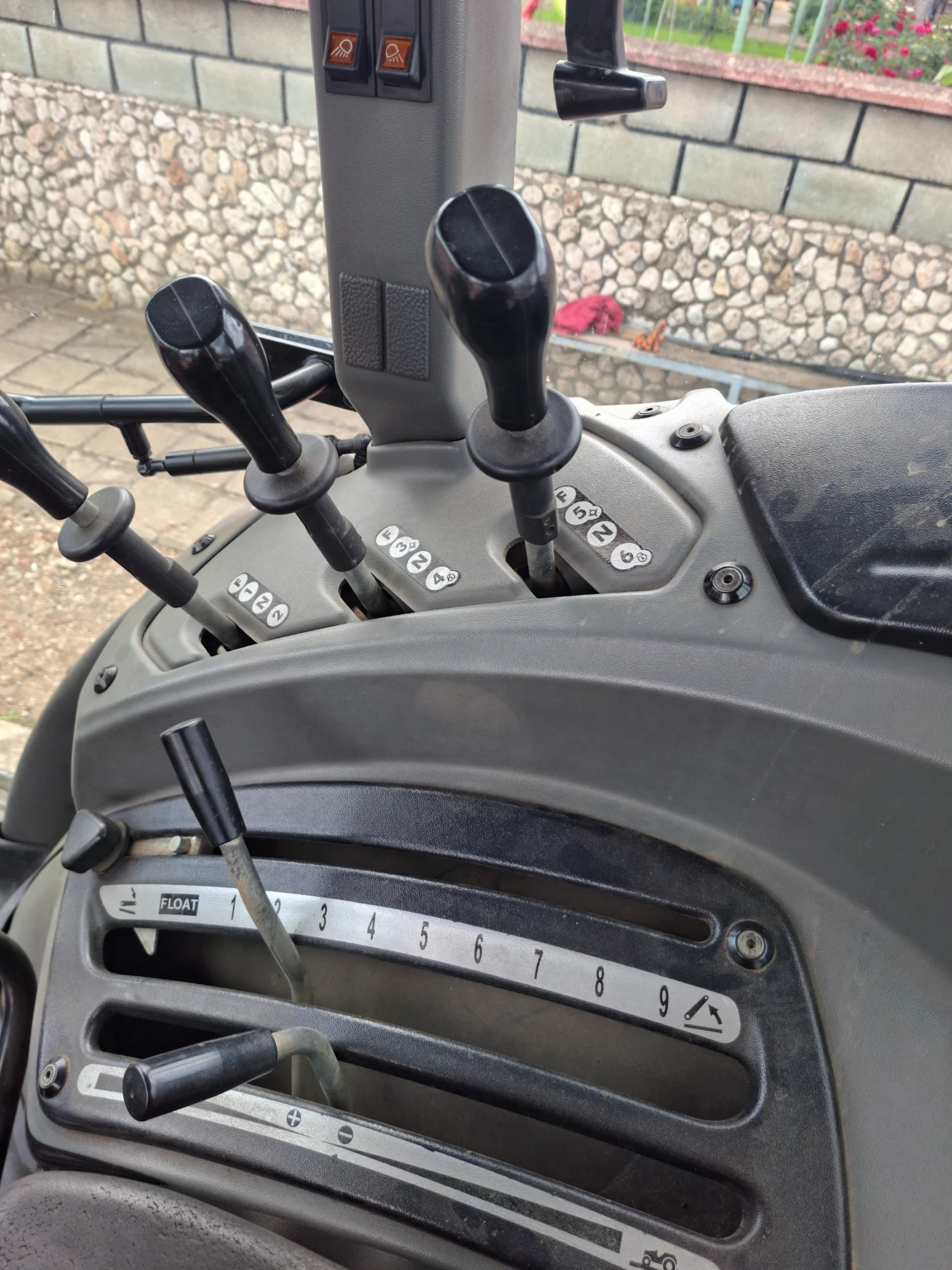 Трактор Zetor Proxima 100, снимка 14 - Селскостопанска техника - 54813821
