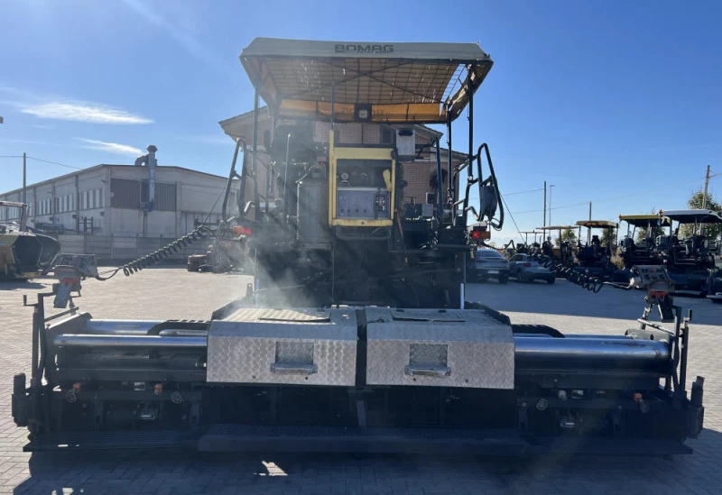 Асфалтополагаща машина Друга марка, снимка 2 - Индустриална техника - 47922273