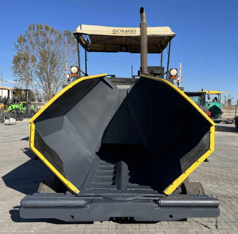 Асфалтополагаща машина Друга марка, снимка 4 - Индустриална техника - 47922273