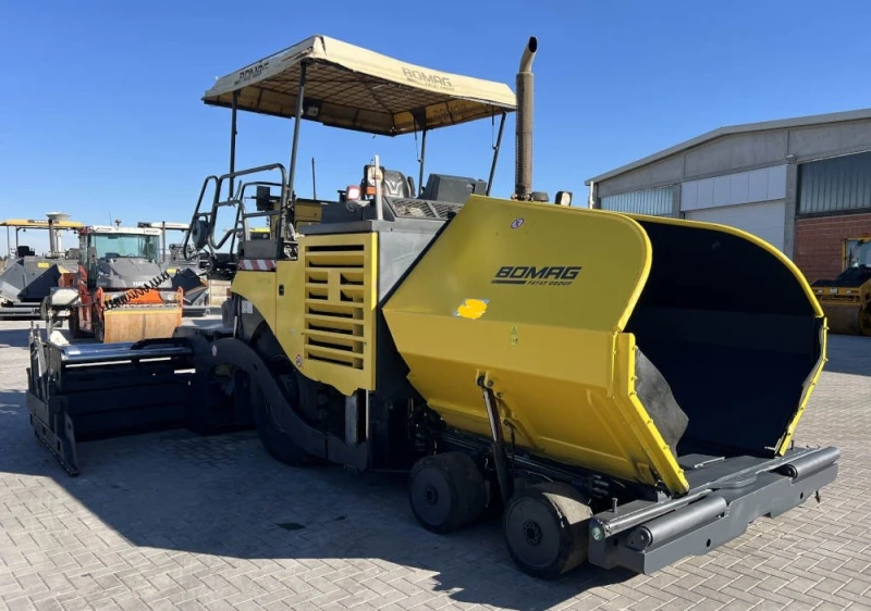 Асфалтополагаща машина Друга марка, снимка 3 - Индустриална техника - 47922273