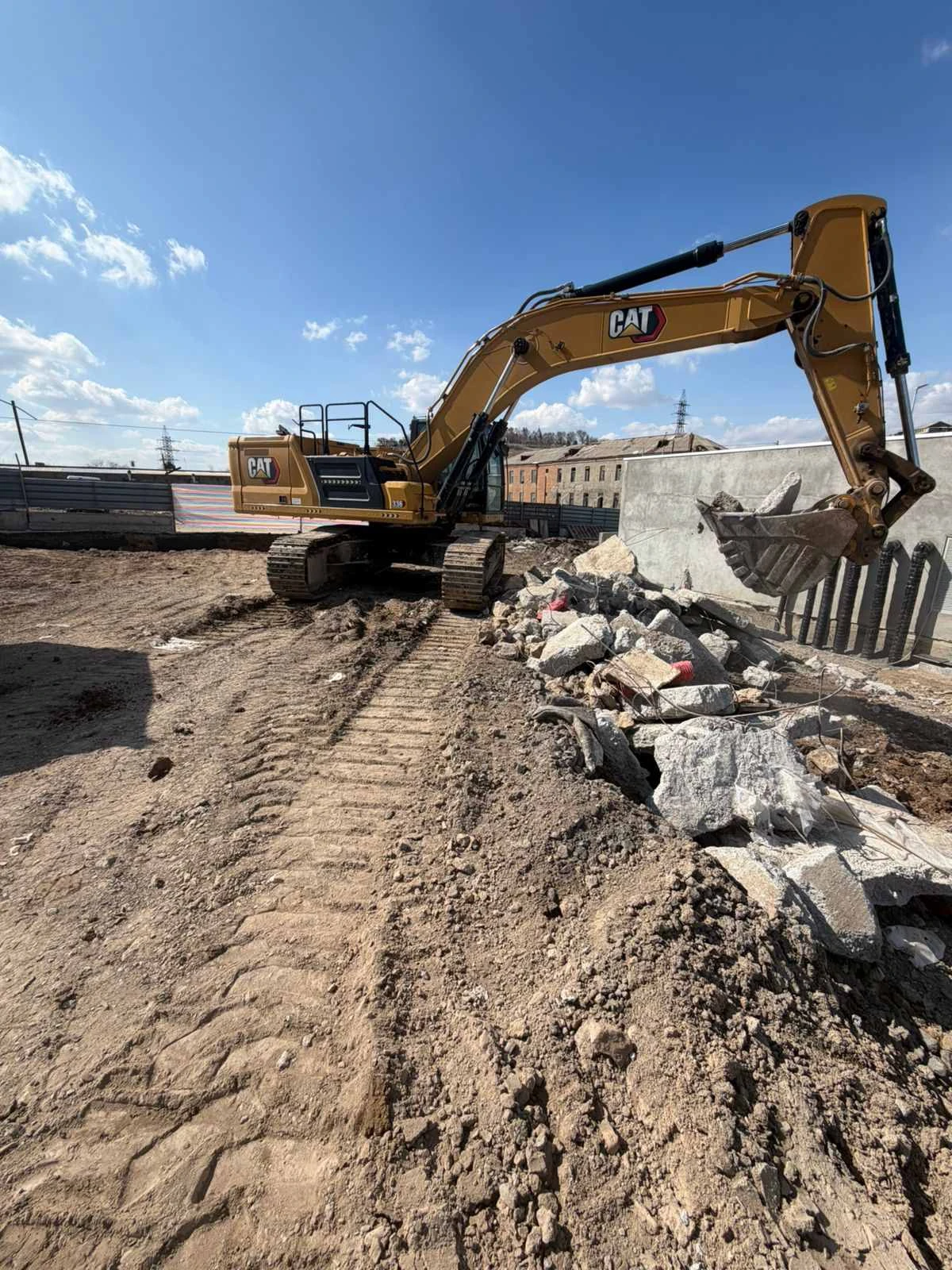 Багер Cat 336, снимка 3 - Индустриална техника - 54327683