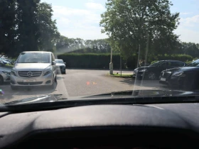 BMW 750 xDrive/HuD/Обдухване/PDC/Шибедах/Lane Assist, снимка 10