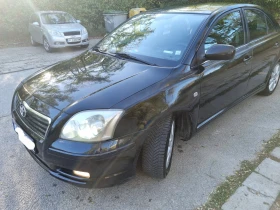     Toyota Avensis 1, 8 i benzin/gaz