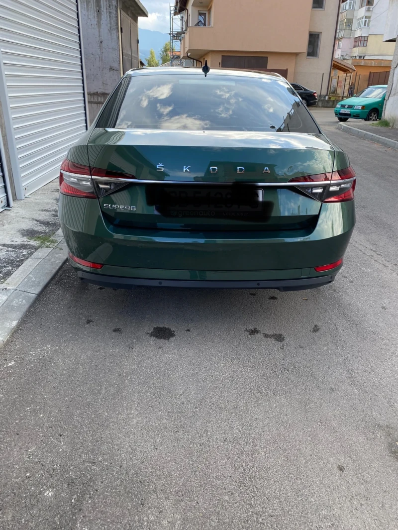 Skoda Superb 1.5TSI 62000KM!! Гаранция , снимка 2 - Автомобили и джипове - 47239034