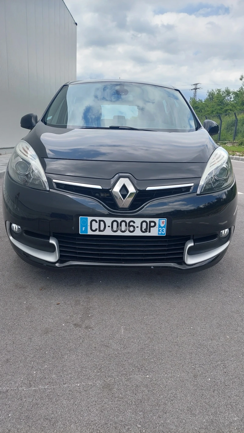 Renault Scenic Facelift, снимка 1 - Автомобили и джипове - 48003365