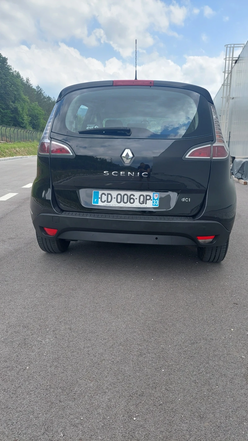 Renault Scenic Facelift, снимка 4 - Автомобили и джипове - 48003365