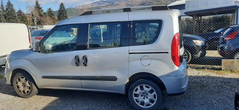 Fiat Doblo 1.6 multijet, снимка 5 - Автомобили и джипове - 48281764