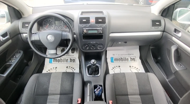 VW Golf 1.6i ГАЗ 102к.с., снимка 6 - Автомобили и джипове - 48323377