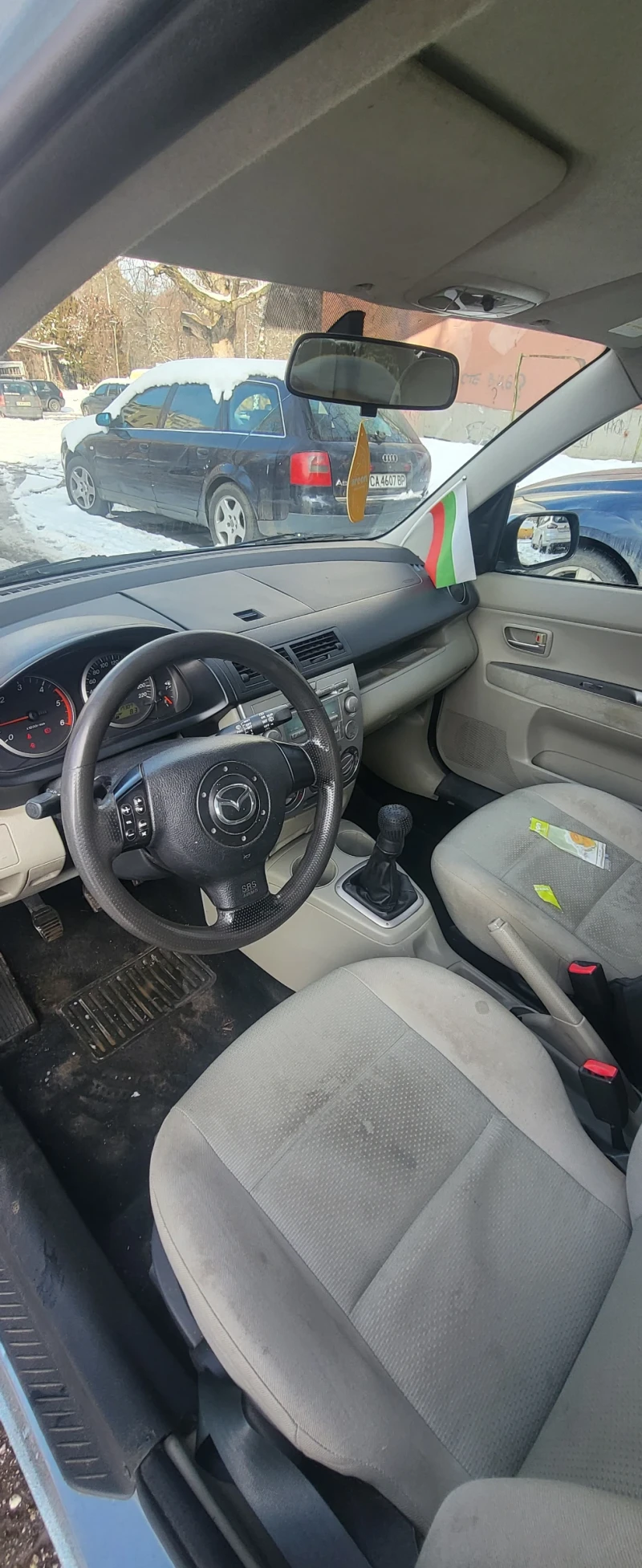 Mazda 2 1.4 дизел  2чифта гуми, снимка 5 - Автомобили и джипове - 49180670