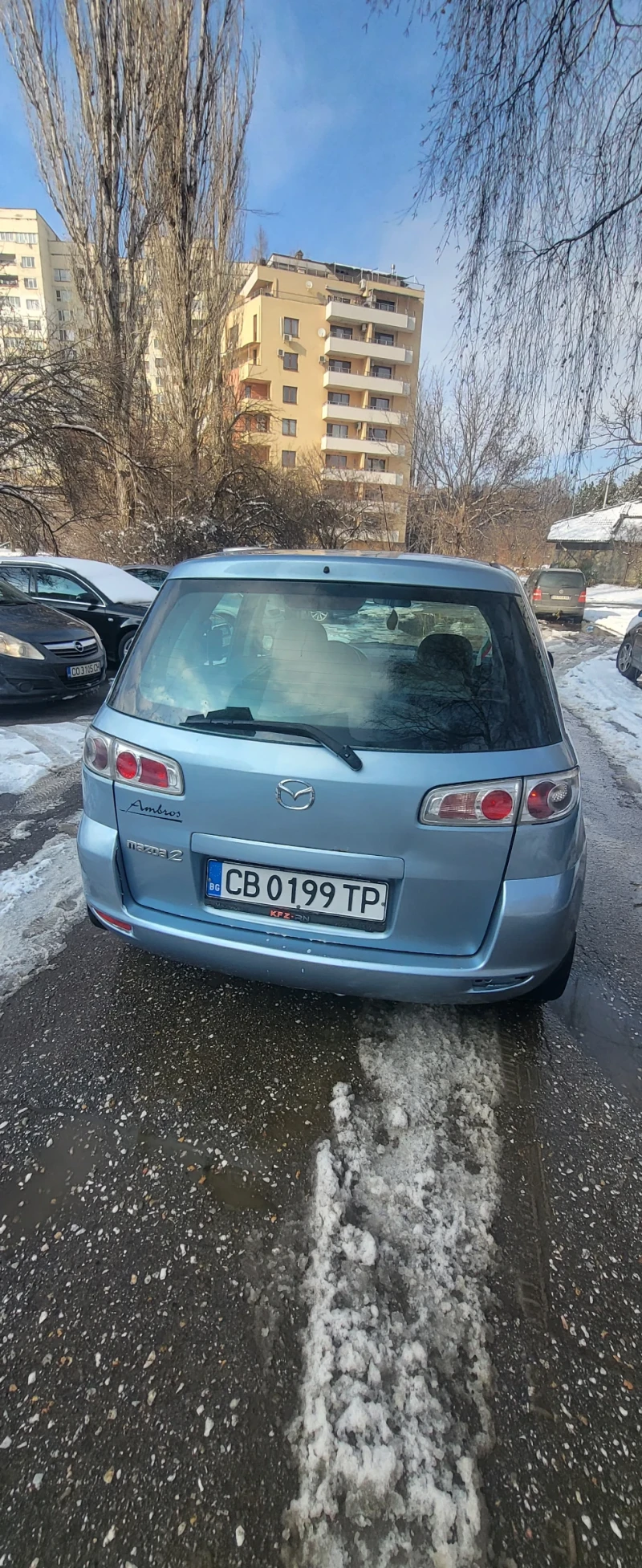 Mazda 2 1.4 дизел  2чифта гуми, снимка 3 - Автомобили и джипове - 49180670