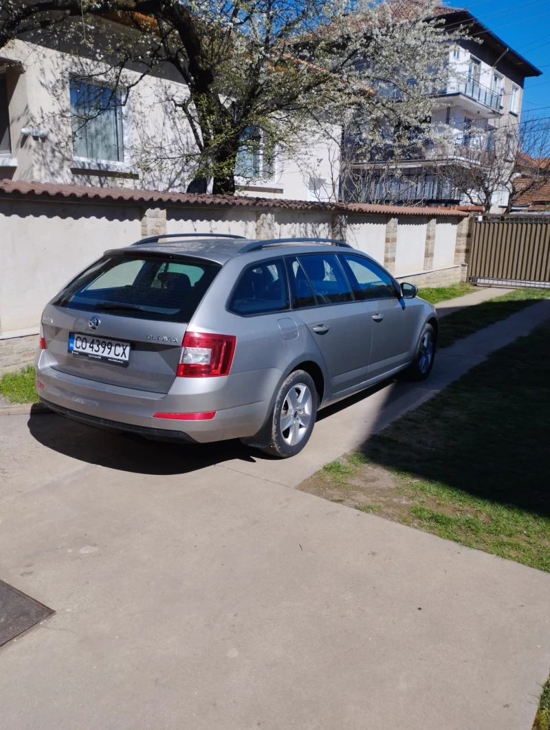 Skoda Octavia, снимка 3 - Автомобили и джипове - 49587962