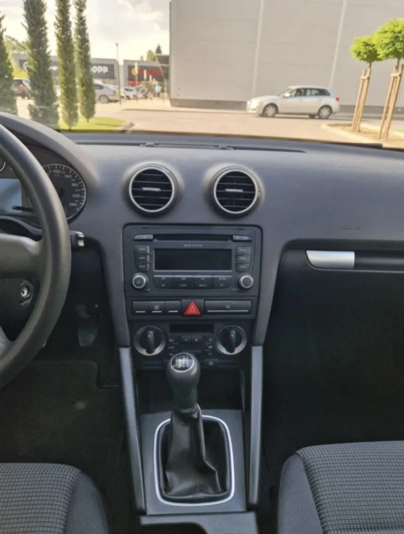 Audi A3 1.8T 4 ВРАТИ, ПАНАРОМА, снимка 5 - Автомобили и джипове - 52361219