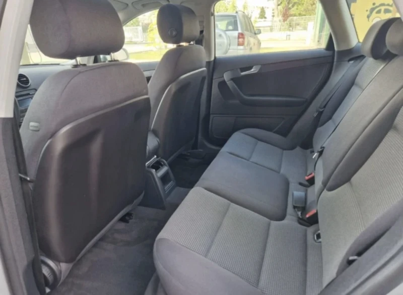Audi A3 1.8T 4 ВРАТИ, ПАНАРОМА, снимка 4 - Автомобили и джипове - 52361219
