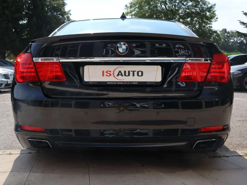 BMW 750 xDrive/HuD/Обдухване/PDC/Шибедах/Lane Assist, снимка 4 - Автомобили и джипове - 51321855