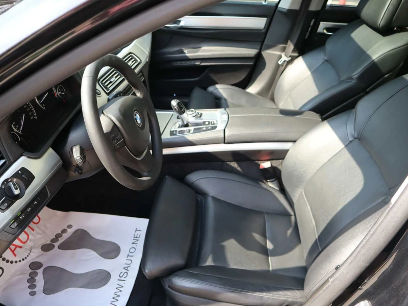 BMW 750 xDrive/HuD/Обдухване/PDC/Шибедах/Lane Assist, снимка 8 - Автомобили и джипове - 51321855