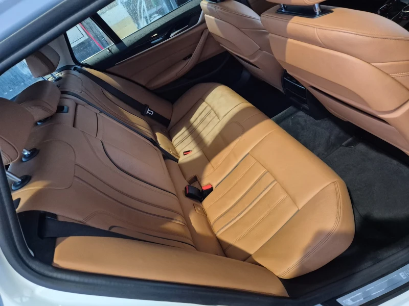 BMW 520 i Германия! Ел.теглич! Подгрев волан! Чисто нова!, снимка 10 - Автомобили и джипове - 52452229