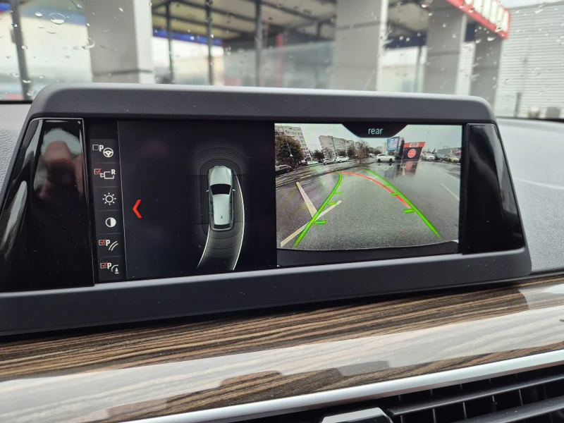 BMW 520 i Германия! Ел.теглич! Подгрев волан! Чисто нова!, снимка 12 - Автомобили и джипове - 52452229