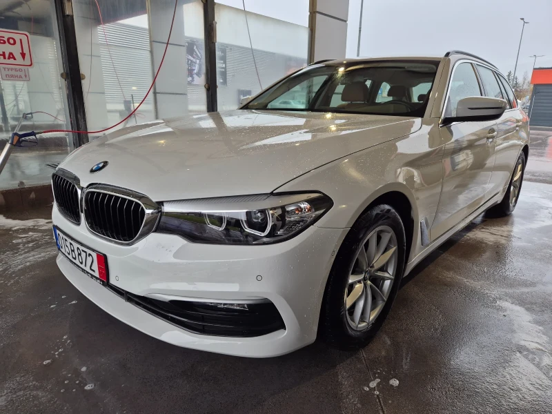BMW 520 i Германия! Ел.теглич! Подгрев волан! Чисто нова!, снимка 3 - Автомобили и джипове - 52452229