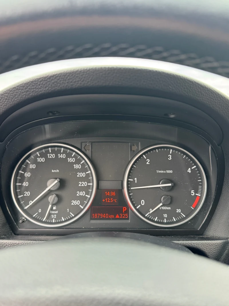 BMW 320, снимка 15 - Автомобили и джипове - 52569234