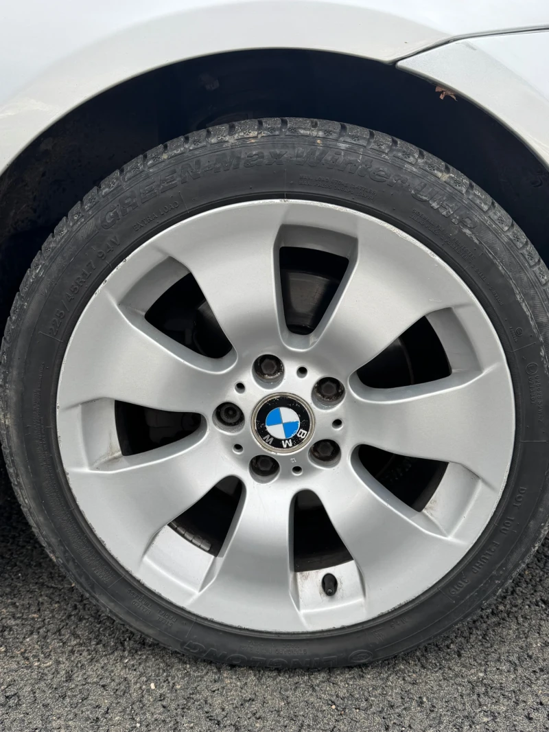 BMW 320, снимка 14 - Автомобили и джипове - 52569234