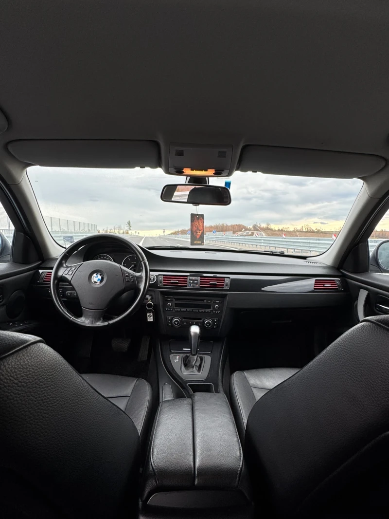 BMW 320, снимка 10 - Автомобили и джипове - 52569234