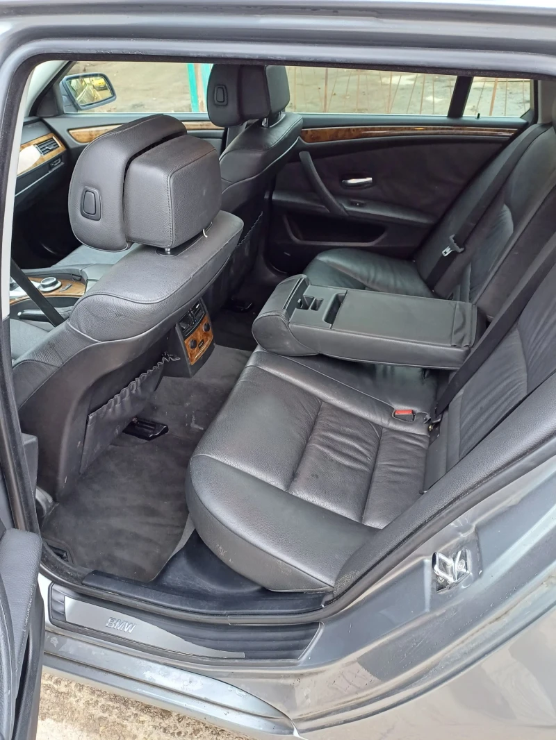 BMW 530 Distronic, Head-Up!Топ топ, снимка 9 - Автомобили и джипове - 52672418