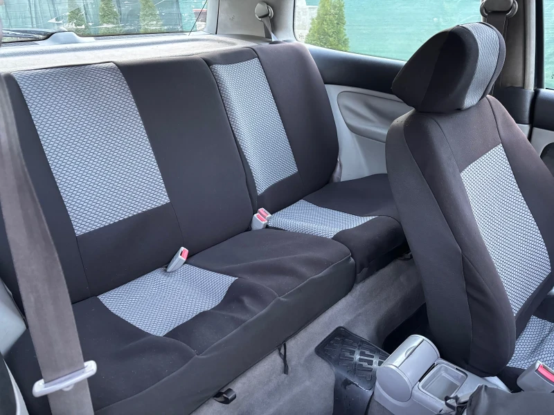 VW Golf, снимка 8 - Автомобили и джипове - 52681358