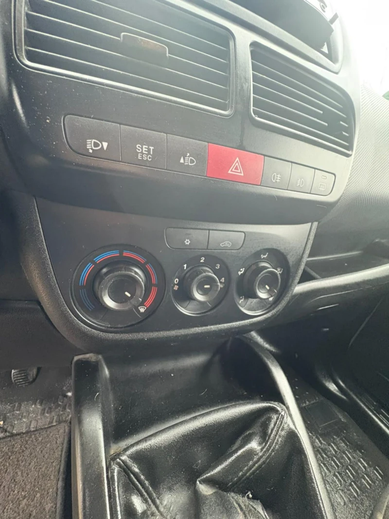 Fiat Doblo Fiat Doblo 1.6 JTD  климатик старт стоп, снимка 7 - Автомобили и джипове - 52789857