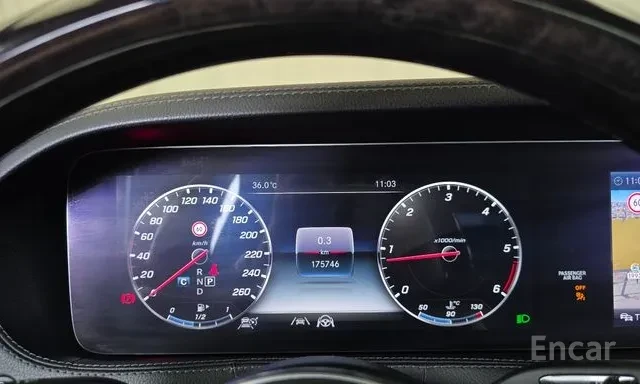 Mercedes-Benz S 350 d 4MATIC AMG Line, снимка 14 - Автомобили и джипове - 55746343