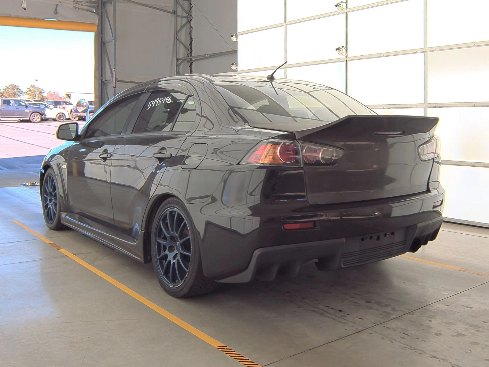 Mitsubishi Lancer Evolution GSR - изображение 4