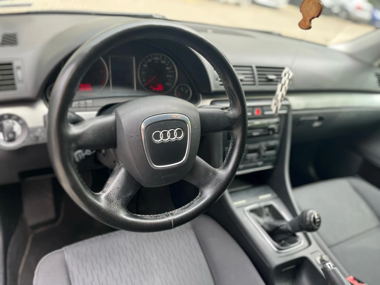 Audi A4  - изображение 4