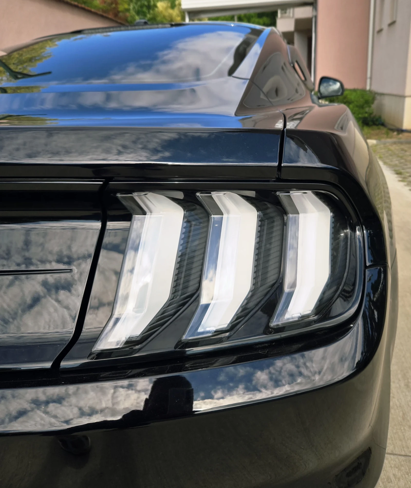 Ford Mustang GT V8 BLACK SHADOW EDITION - изображение 5