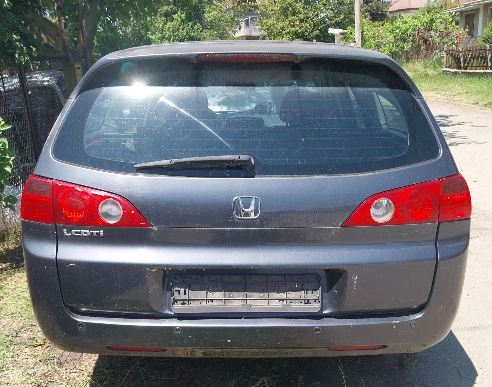 Honda Accord 2.2 crdi 140k.c - изображение 2