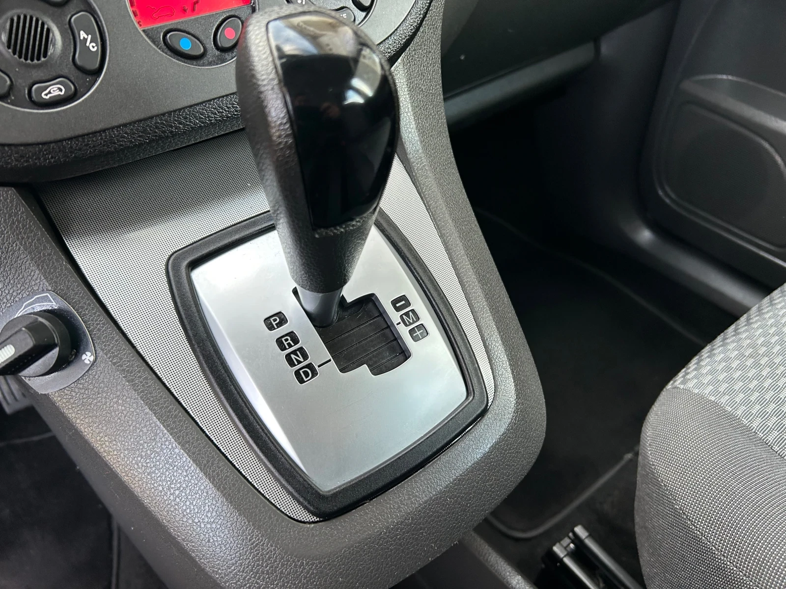 Ford C-max 1.8i 125k.c.  | Mobile.bg   12